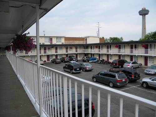 Imagen general del Hotel Fairway Inn By The Falls. Foto 3