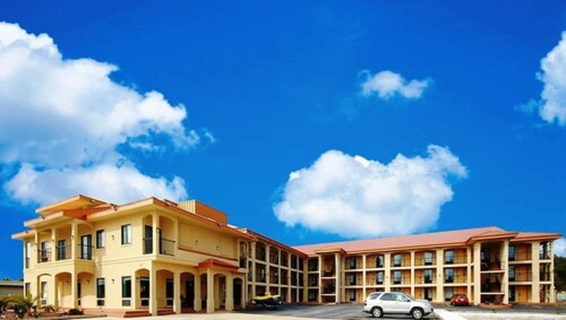 Imagen general del Hotel Fairway Inn. Foto 2
