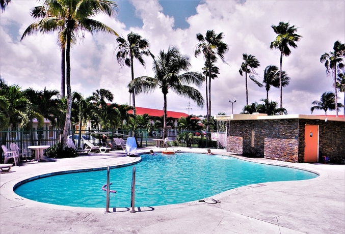 Imagen general del Hotel Fairway Inn Florida City Homestead Everglades. Foto 1