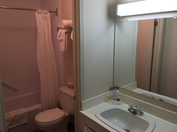 Imagen de la habitación del Hotel Fairway Inn, Sussex. Foto 18
