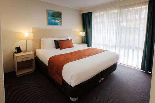 Imagen de la habitación del Hotel Fairway Motor Inn. Foto 4