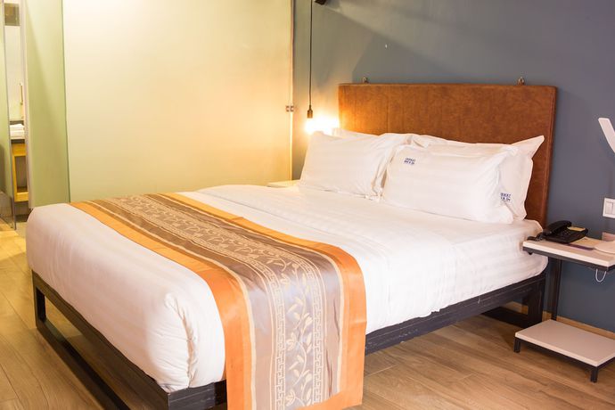 Imagen de la habitación del Hotel Fairway and Spa. Foto 2