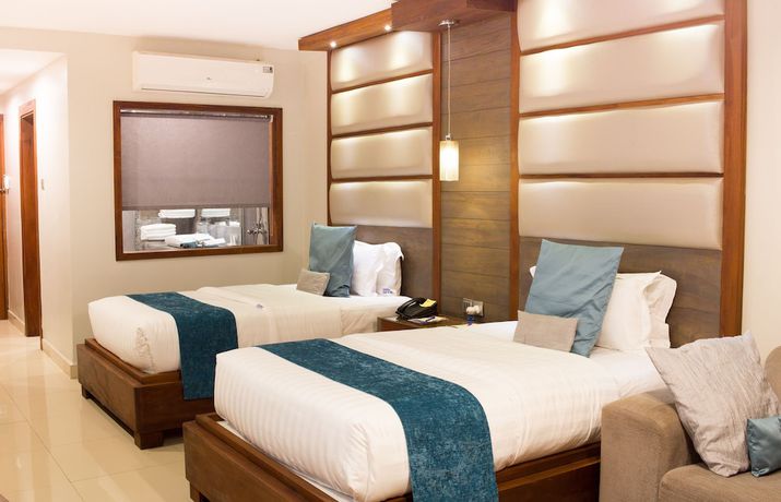 Imagen de la habitación del Hotel Fairway and Spa. Foto 9