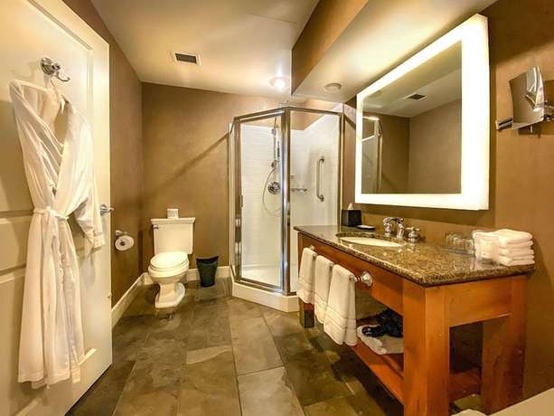 Imagen de la habitación del Hotel Fairways On The Mountain. Foto 5
