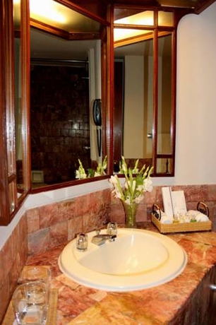 Imagen de la habitación del Hotel Faisalabad Serena. Foto 7