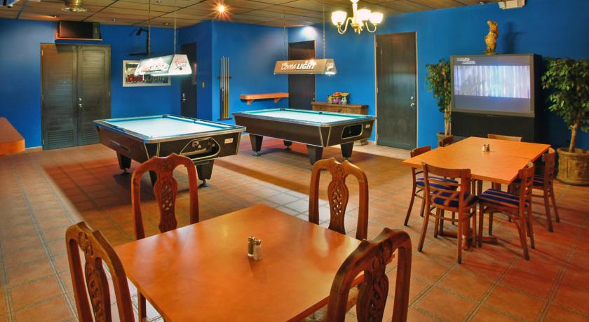 Imagen de los interiores del Hotel Fajardo Inn. Foto 12