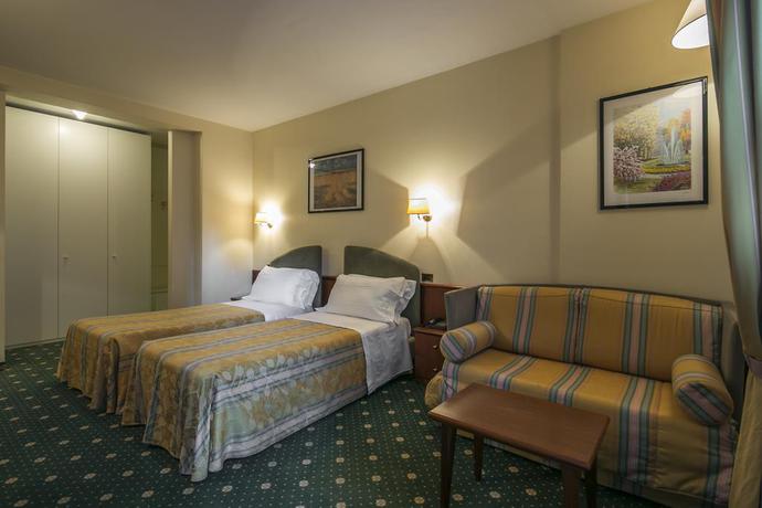 Imagen de la habitación del Hotel Falco D'oro, Tole. Foto 4