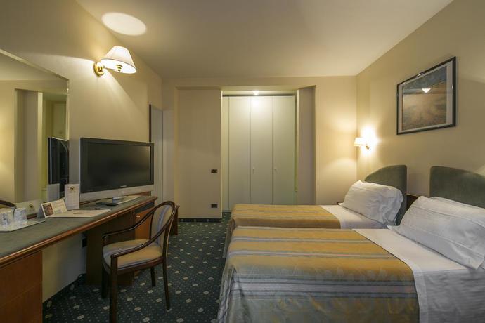Imagen de la habitación del Hotel Falco D'oro, Tole. Foto 5