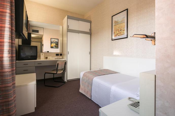 Imagen de la habitación del Hotel Falco D'oro, Tole. Foto 12