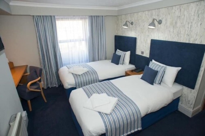 Imagen de la habitación del Hotel Falcon, Carmarthen. Foto 7