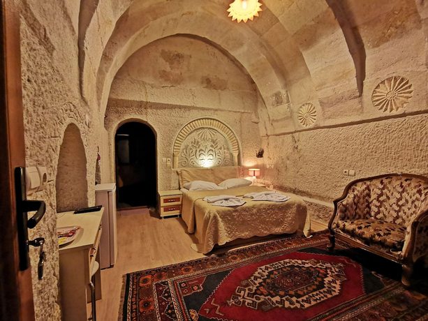 Imagen de la habitación del Hotel Falcon Cave Suites. Foto 5