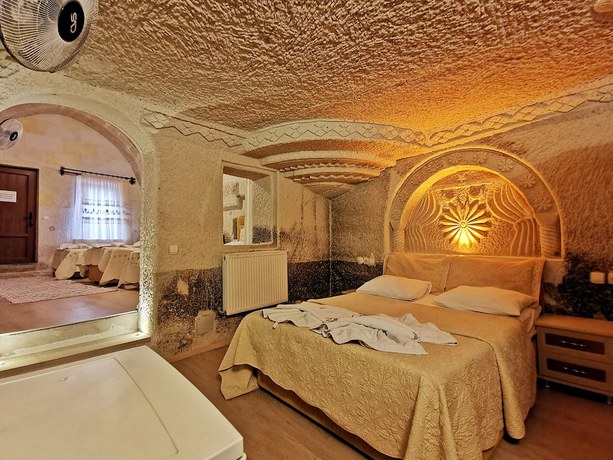 Imagen de la habitación del Hotel Falcon Cave Suites. Foto 9
