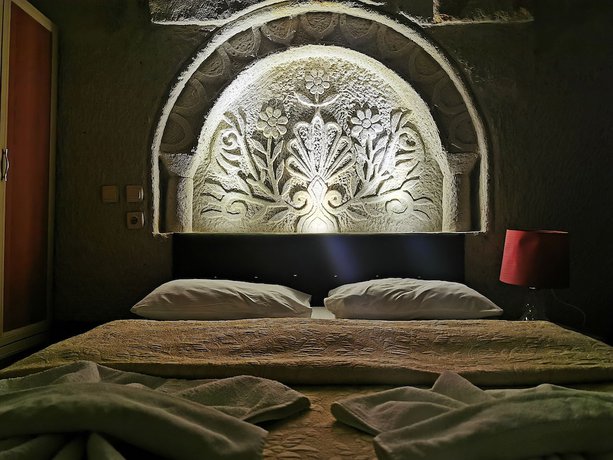Imagen de la habitación del Hotel Falcon Cave Suites. Foto 12