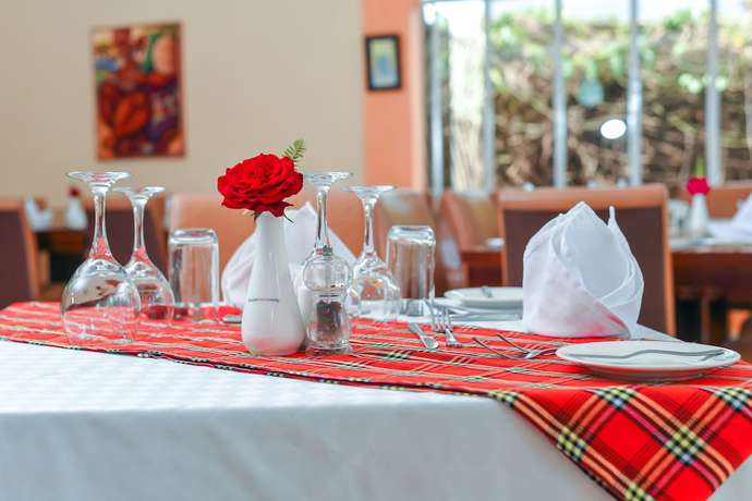 Imagen de los interiores del Hotel Falcon Heights. Foto 10