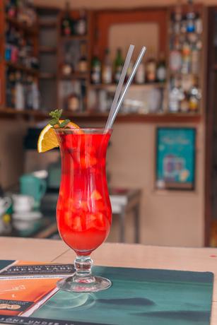 Imagen de la piscina del Hotel Falcon Heights. Foto 17