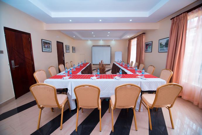 Imagen de los interiores del Hotel Falcon Heights. Foto 15