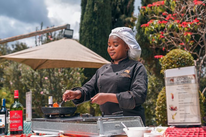 Imagen del bar/restaurante del Hotel Falcon Heights. Foto 3