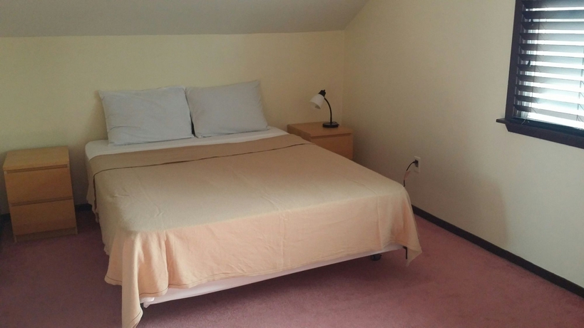 Imagen de la habitación del Hotel Falcon Inn. Foto 3