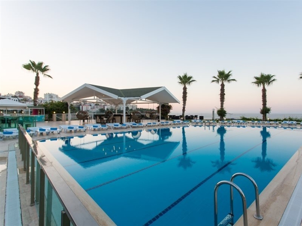 Imagen general del Hotel Falcon, Lara. Foto 10