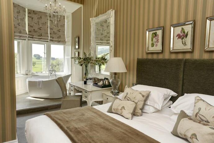Imagen de la habitación del Hotel Falcon Manor. Foto 7