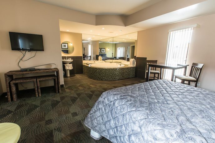 Imagen de la habitación del Hotel Falcon Motel Brossard. Foto 13