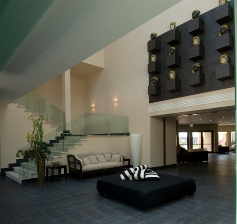 Imagen de los interiores del Hotel Falconara Greenblu Resort. Foto 10