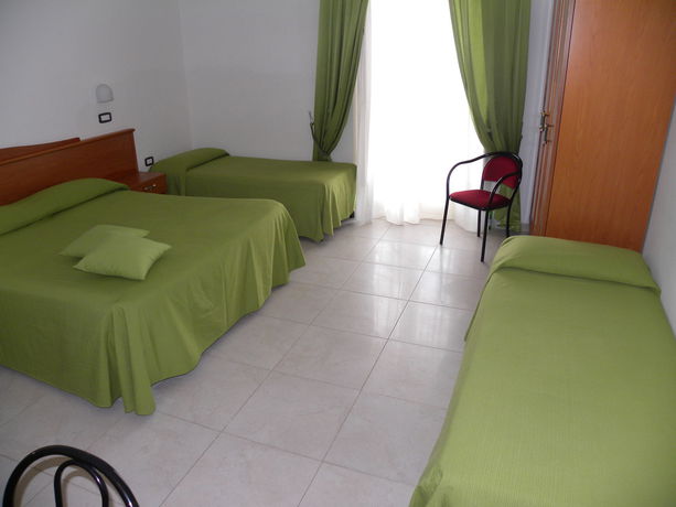 Imagen de la habitación del Hotel Falcone. Foto 6