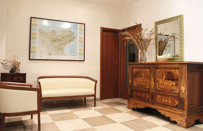 Imagen de los exteriores del Hotel Falcone. Foto 9