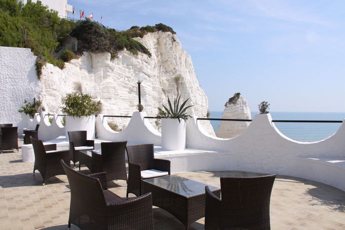 Imagen del bar/restaurante del Hotel Falcone. Foto 2