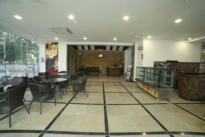 Imagen general del Hotel Falcons Nest La riviera. Foto 1