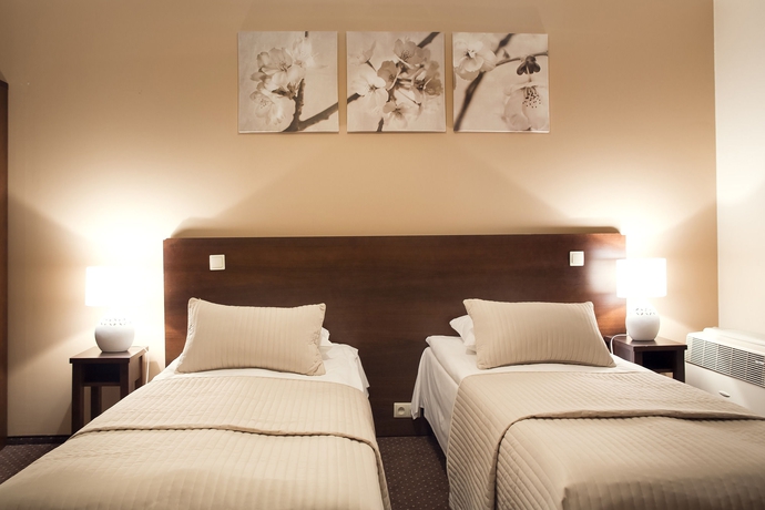 Imagen de la habitación del Hotel Falenty Biznes I Wypoczynek. Foto 7