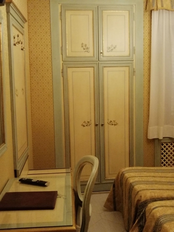 Imagen de la habitación del Hotel Falier. Foto 6