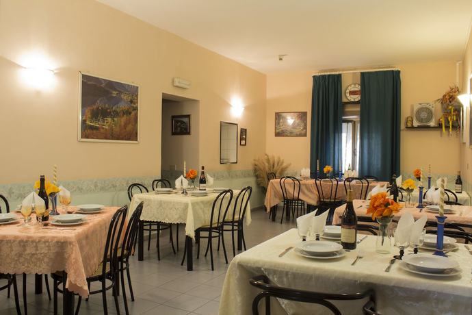 Imagen del bar/restaurante del Hotel Falisco. Foto 2