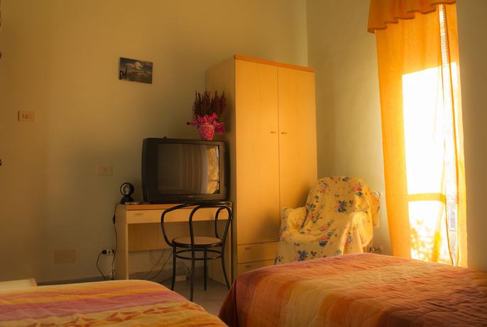 Imagen de la habitación del Hotel Falisco. Foto 10