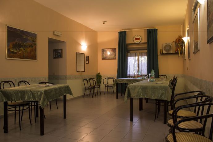 Imagen del bar/restaurante del Hotel Falisco. Foto 3