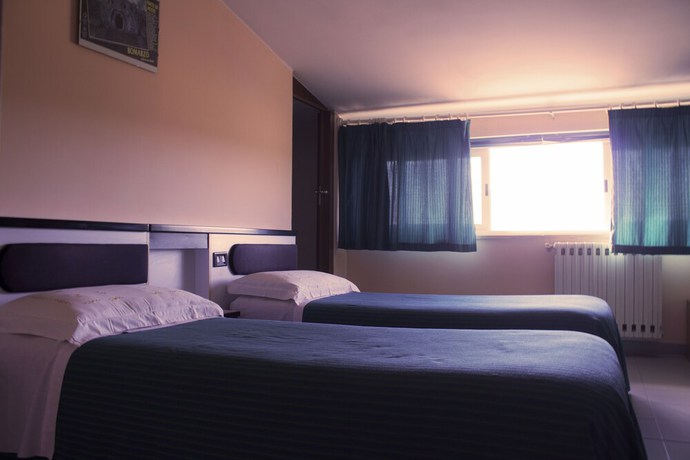 Imagen de la habitación del Hotel Falisco. Foto 13