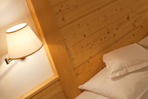 Imagen de la habitación del Hotel Falken, Casteldarne. Foto 5