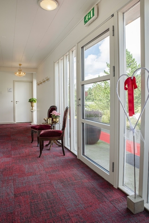 Imagen de los interiores del Hotel Falken. Foto 15