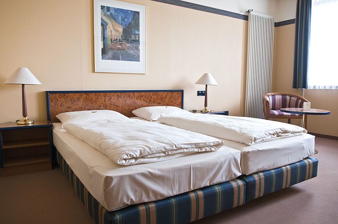 Imagen de la habitación del Hotel Falkenstein, Dorfstadt. Foto 2