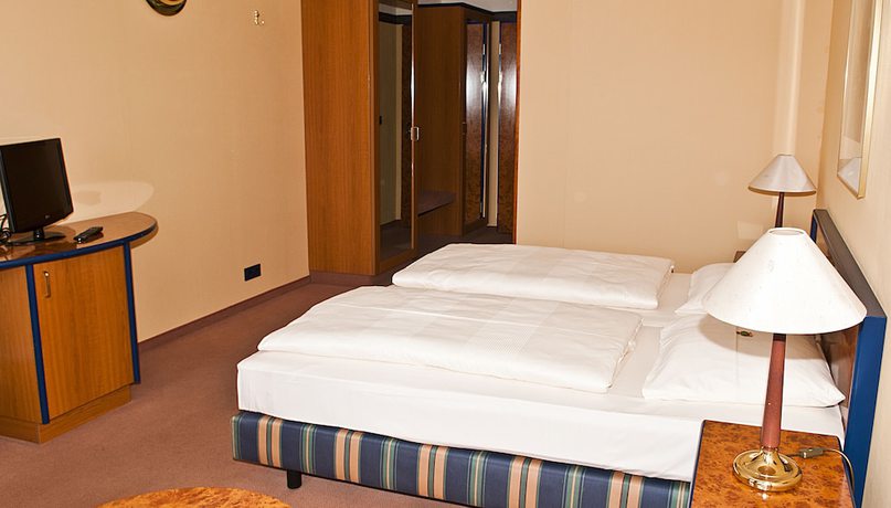 Imagen de la habitación del Hotel Falkenstein, Dorfstadt. Foto 6