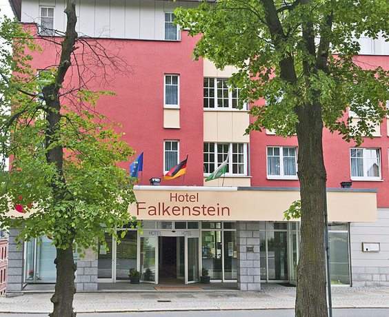 Imagen general del Hotel Falkenstein, Dorfstadt. Foto 1