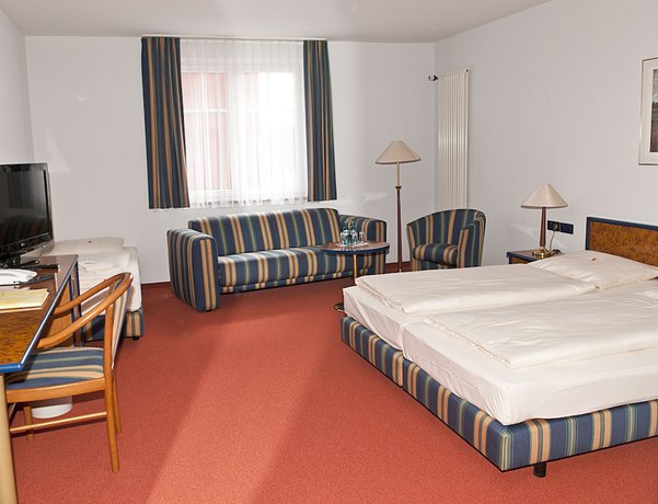 Imagen de la habitación del Hotel Falkenstein, Dorfstadt. Foto 9