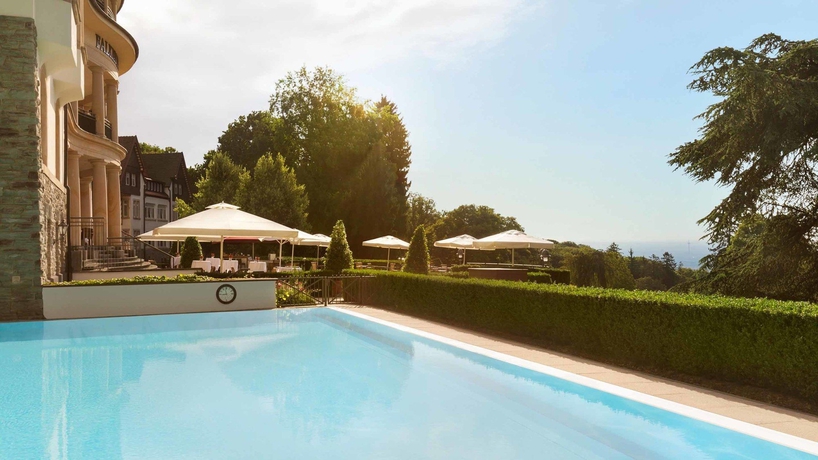 Imagen de la piscina del Hotel Falkenstein Grand, An Autograph Collection. Foto 16