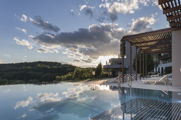 Imagen de la piscina del Hotel Falkensteiner Balance Resort Stegersbach. Foto 20