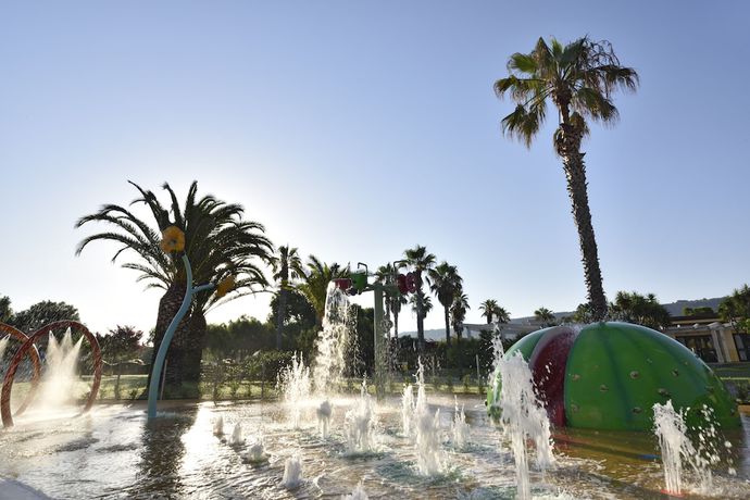 Imagen de la piscina del Hotel Falkensteiner Club Funimation Garden Calabria - All Inclusive. Foto 19