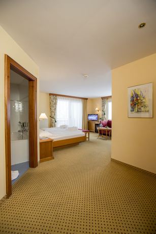 Imagen de la habitación del Hotel Falkensteiner Cristallo. Foto 4