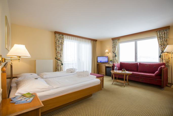 Imagen de la habitación del Hotel Falkensteiner Cristallo. Foto 9