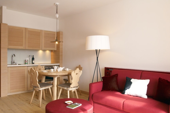 Imagen de la habitación del Hotel Falkensteiner Edelweiss Residences. Foto 8