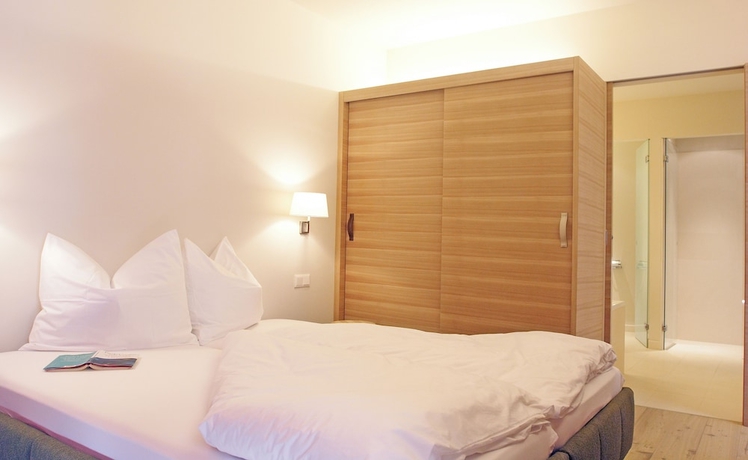 Imagen de la habitación del Hotel Falkensteiner Edelweiss Residences. Foto 10