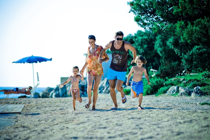 Imagen de los exteriores del Hotel Falkensteiner Family Diadora. Foto 11